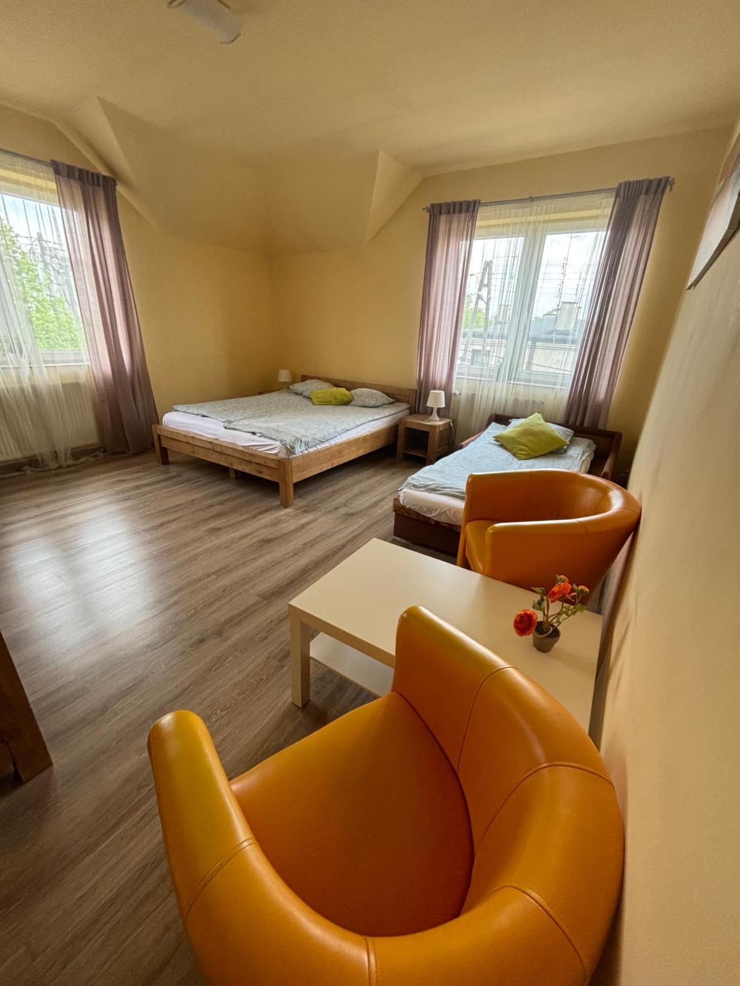 Bedrooms 3 Maja 15A ウッチ エクステリア 写真