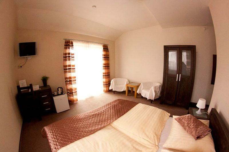 Bedrooms 3 Maja 15A ウッチ エクステリア 写真